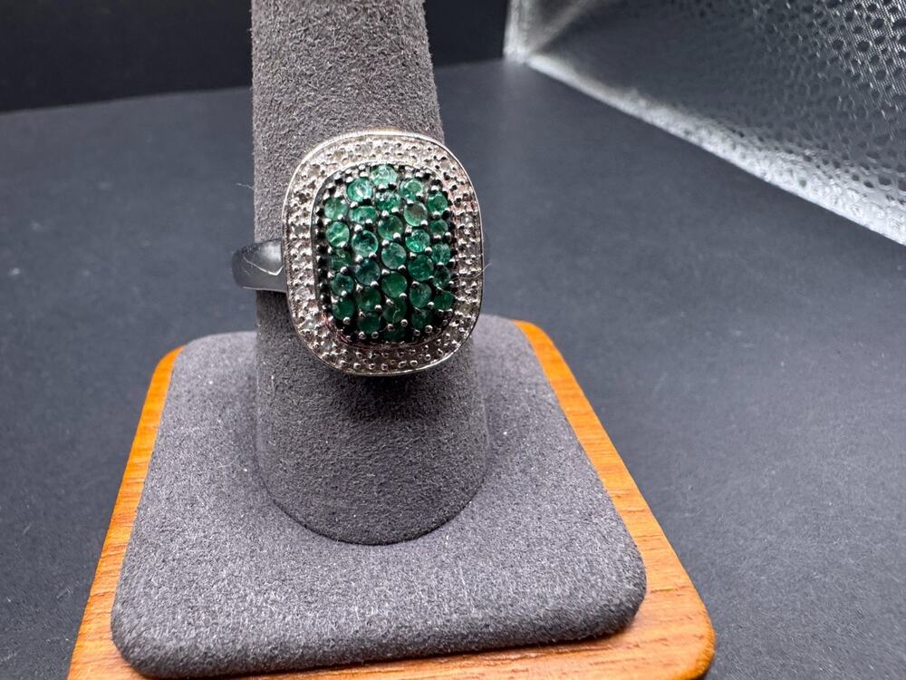 Vintage MDJ 925 Sterling Silver Emerald Stone Cluster Ring Cushion Halo Size 10